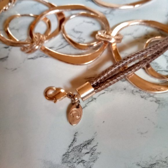 Vtg Charming Charlie 36" Rose Gold Spiraling Circles Statement Fashion Necklace - Picture 4 of 8